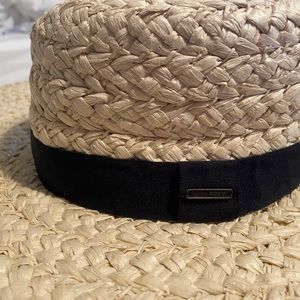 Roxy beach hat